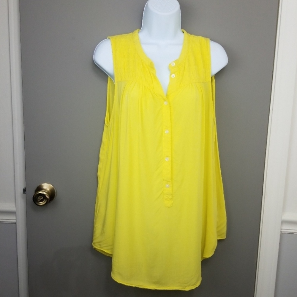 Holding Horses yellow top